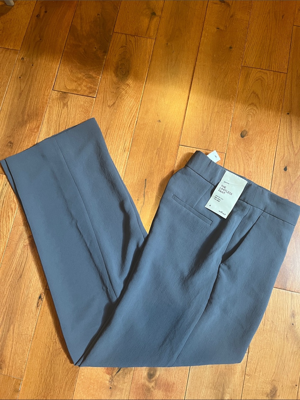 Aritzia NWT Limitless Pants in Crepette in Vintage Navy